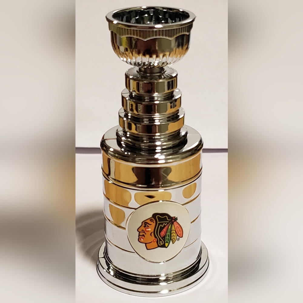 NHL Stanley Cup Mini Chicago Blackhawks 2011 With USB Stick 3.5" (9cm)